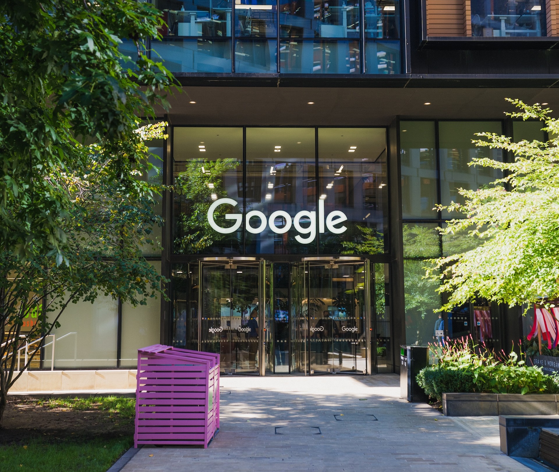 Google’s Search Advocate John Mueller Reveals Tips On How To Land Jobs At Top Tech Companies