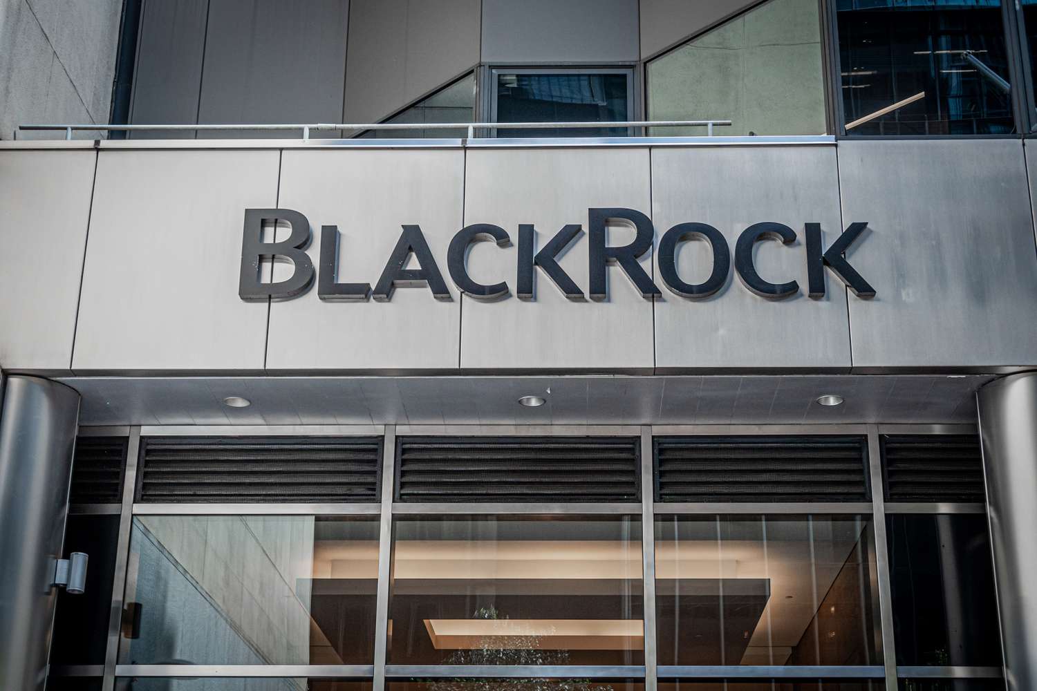 BlackRock Makes Infrastructure Push With $12.5 Billion Purchase of GIP