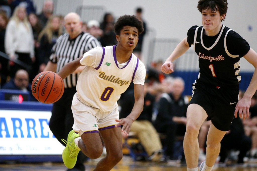Waukegan’s Carter Newsome plays beyond his years. Even in OT in the playoffs, sophomore guard points the way.
